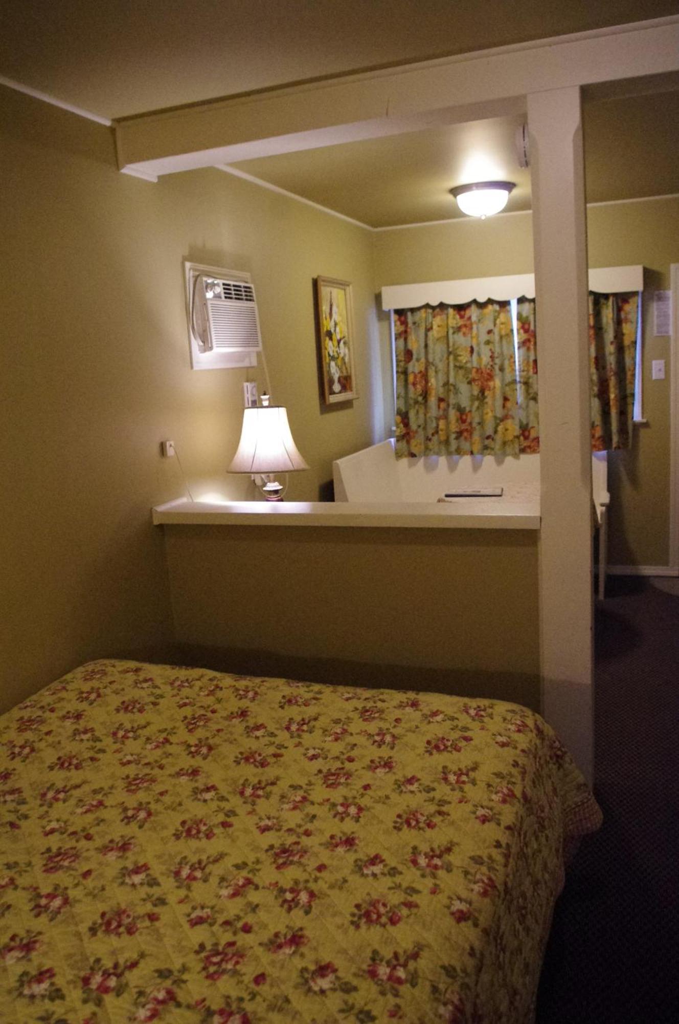 Swiss Chalets Motel Hope Εξωτερικό φωτογραφία