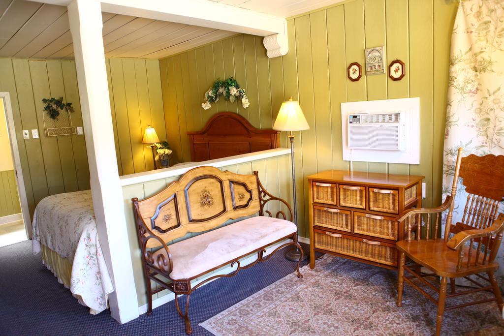 Swiss Chalets Motel Hope Εξωτερικό φωτογραφία